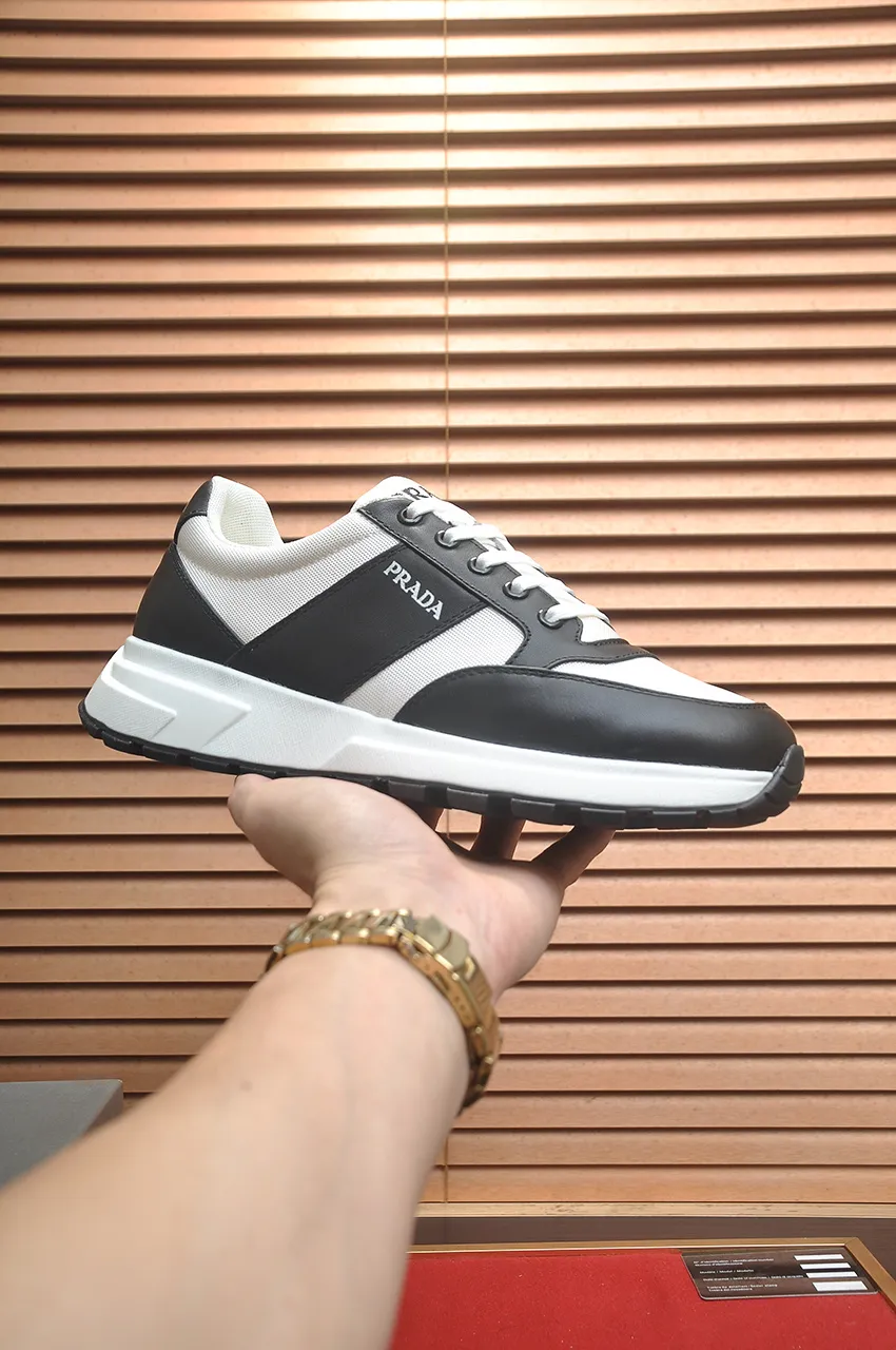 Men's shoes 💰580💶 [PRADA] Top original items, new seasonal styles, high-quality original items, top-grade high-mercerized cowhide combined with original breathable fabric + imported glue, imported stretch fabric inside with original cowhide feet, original thick outsole! Quality guaranteed! Code 38-45 (45 customized)